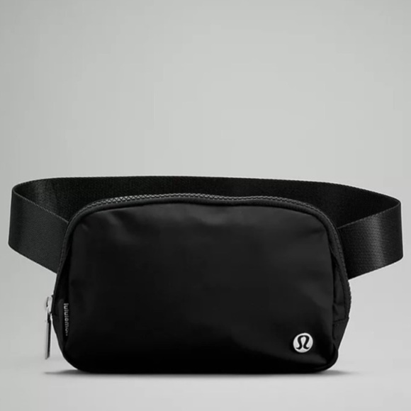 NWT Lululemon Everywhere Belt Bag - Picture 5 of 7